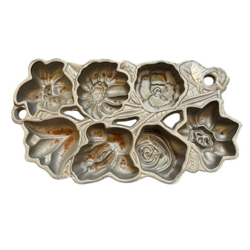 Vintage Cast Aluminum Floral Muffin Mold By John Wright USA 6 Cup Flower Design